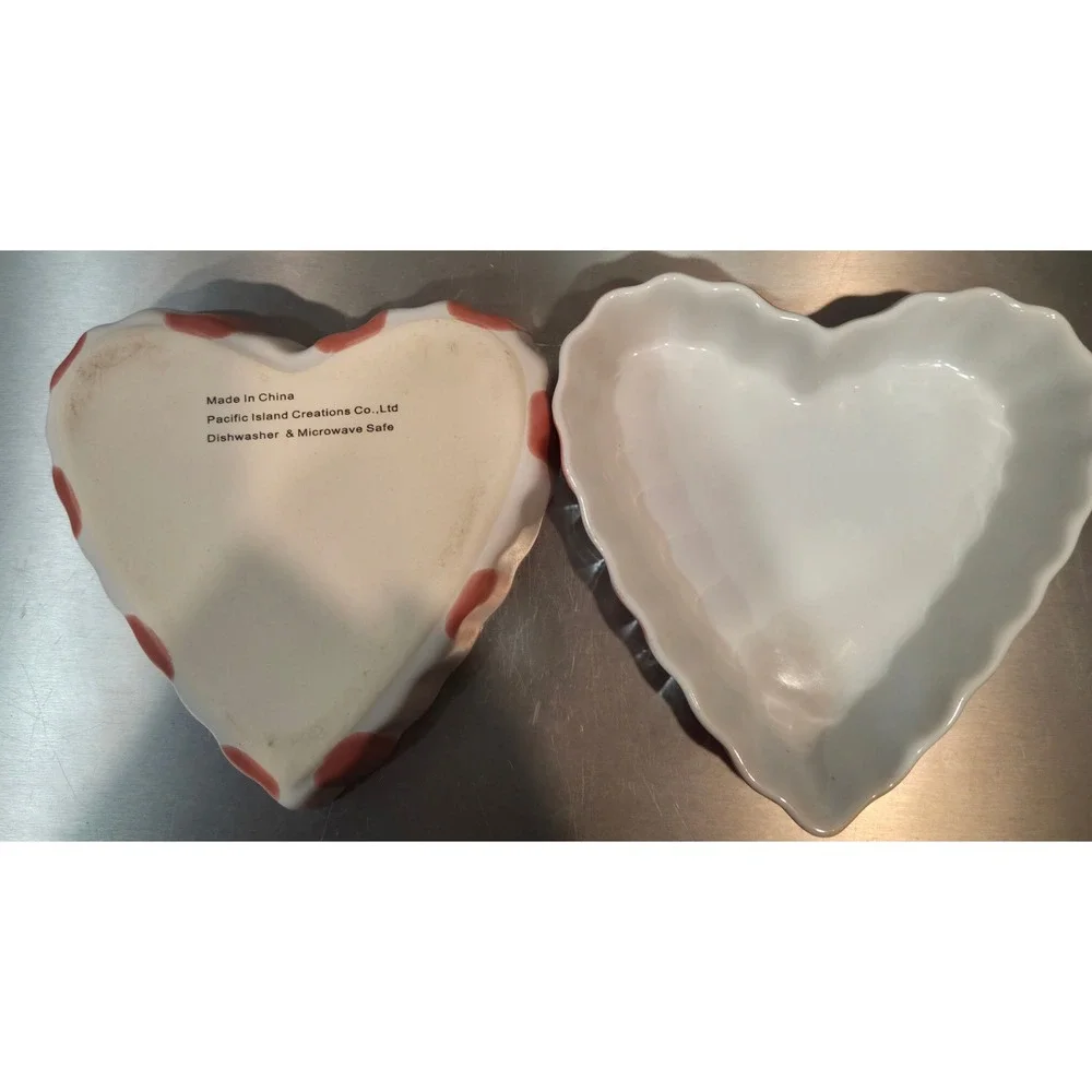 Pacific Island Creations‎ Co Heart Ceramic Ramekin Set White Pink Striped Set/2